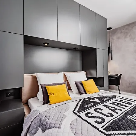 Mira Residence Poznan Old Town & Parking Appartement Poznań