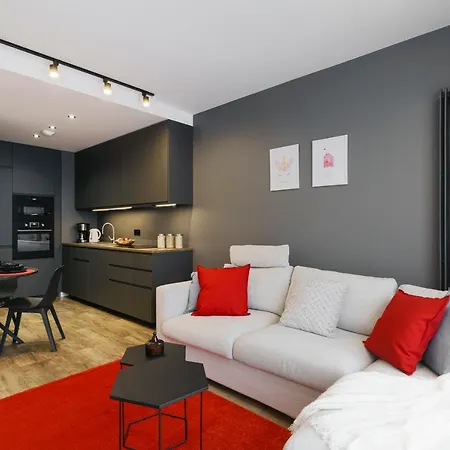 Mira Residence Poznan Old Town & Parking